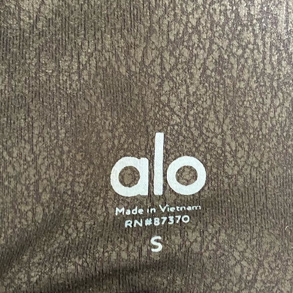 Alo High Waisted Black Legging - Picture 5 of 5